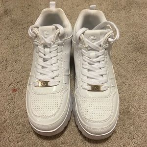 Los Angelas white platform shoes